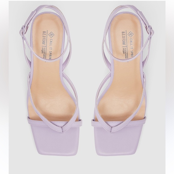 Call It Spring Kianna Block Heel Sandal - Picture 2 of 10